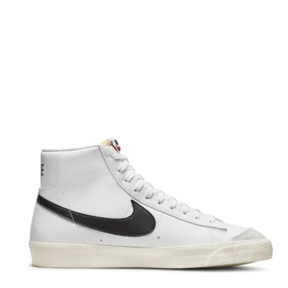 NWT! NIKE BLAZERS - Picture 4 of 15